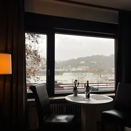 Rheinpanorama Mit Balkon